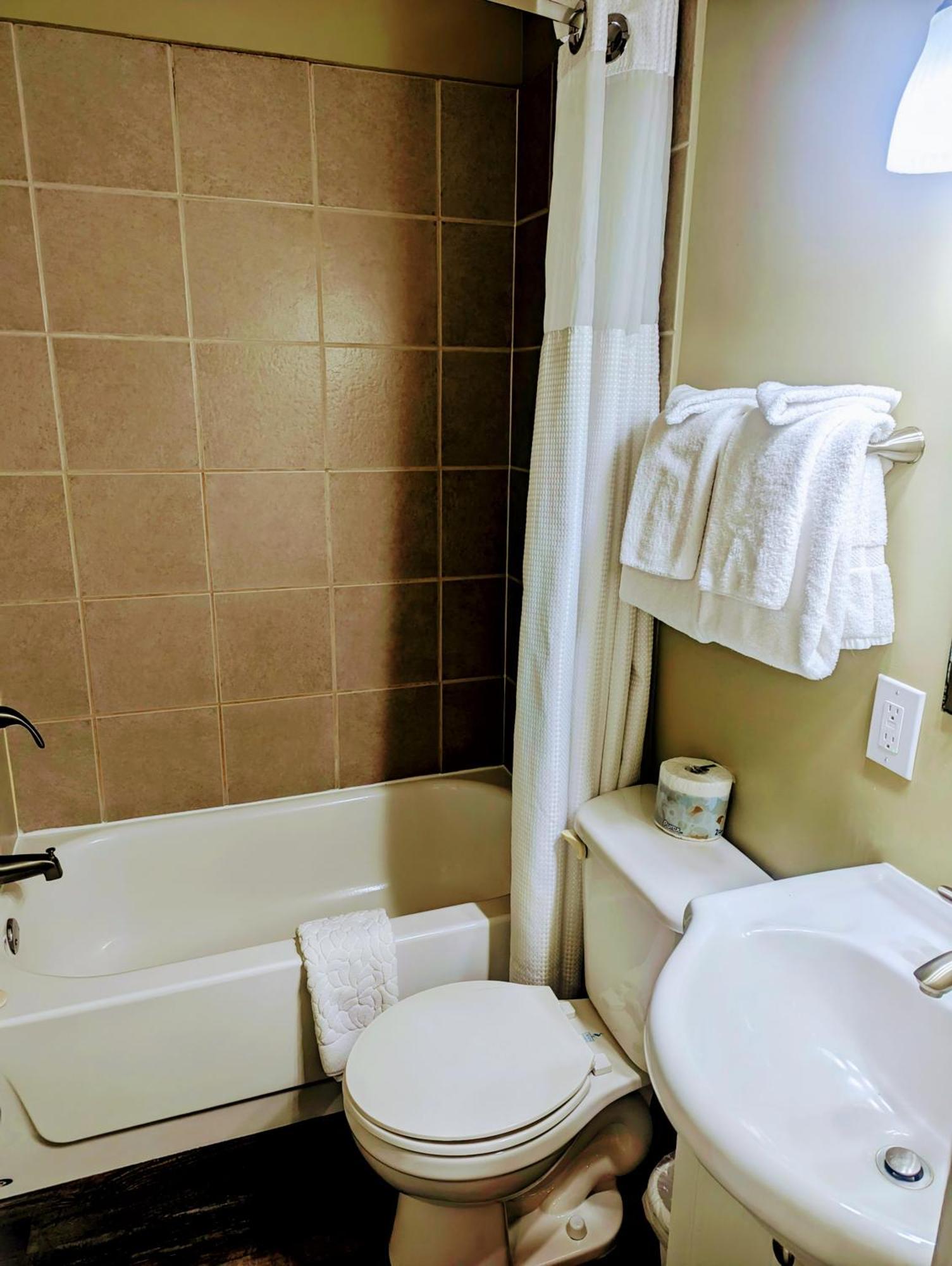 Alpine Inn & Suites 넬슨 외부 사진